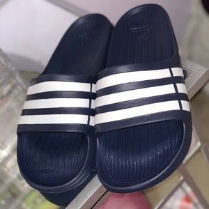 Women’s Size 9 adidas slides